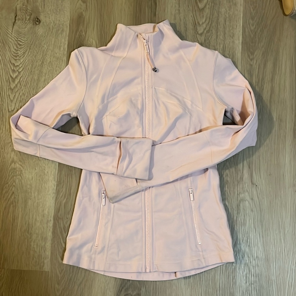 Flush pink luon define lululemon jacket size 6